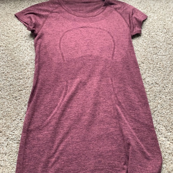 Purple Lululemon Fitted top - Picture 1 of 3